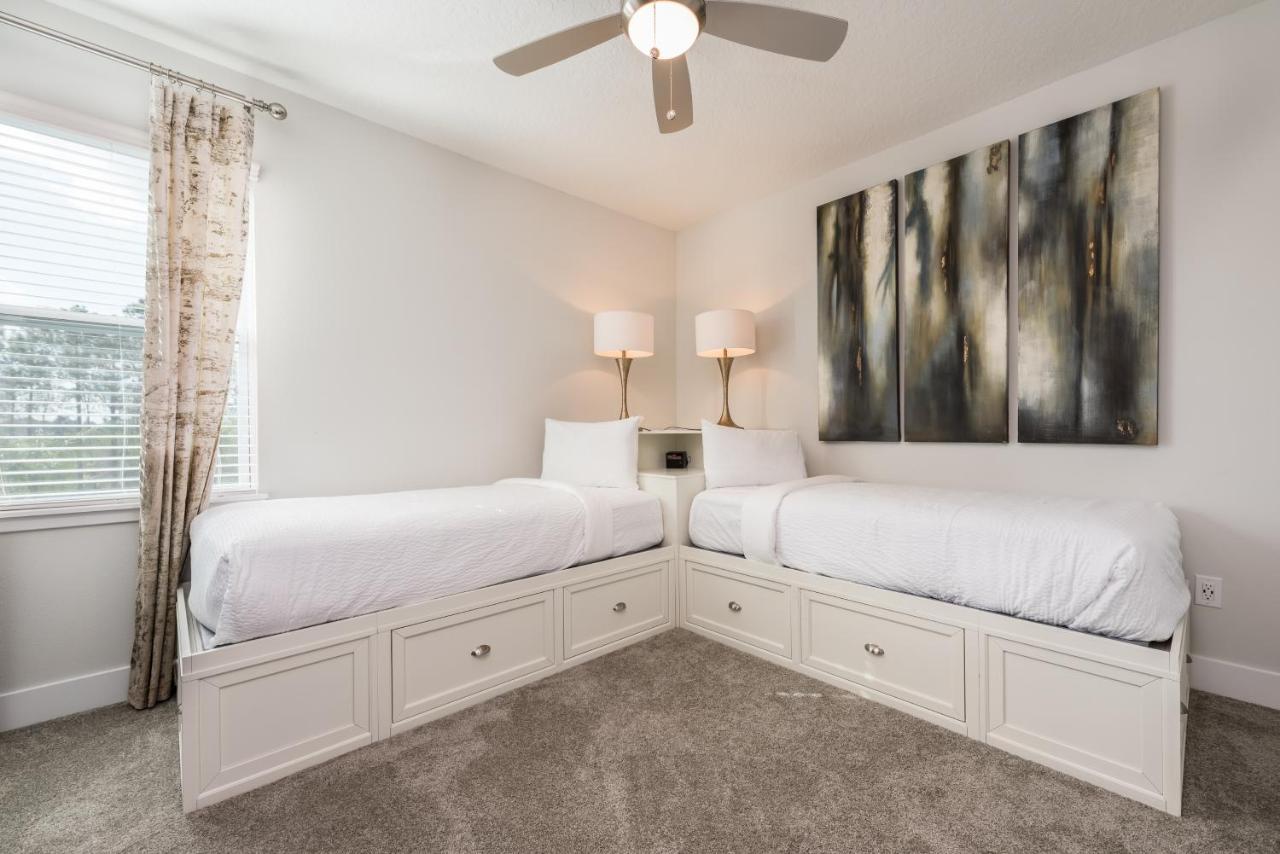 Chic Home With Private Pool Near Disney World By Rentyl - 7706F Orlando Extérieur photo